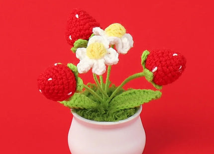 Strawberry Crochet Potting Cute Kintted Flowers Handwoven Flowers for Table Car Bookshelf Home Decor Gift Crochet Strawberry