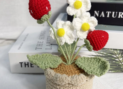 Strawberry Crochet Potting Cute Kintted Flowers Handwoven Flowers for Table Car Bookshelf Home Decor Gift Crochet Strawberry
