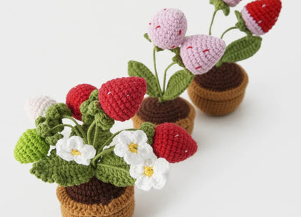Strawberry Crochet Potting Cute Kintted Flowers Handwoven Flowers for Table Car Bookshelf Home Decor Gift Crochet Strawberry